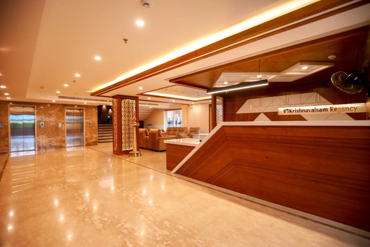 Krishnavalsam Regency Hotel Guruvayur Bagian luar foto